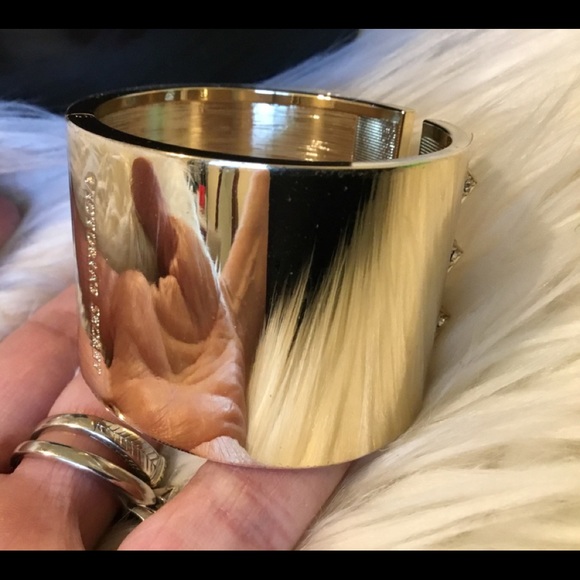 VINTAGE NWT  Victoria Secret Wide Gold / Crystal Hinged Cuff! - Picture 9 of 11